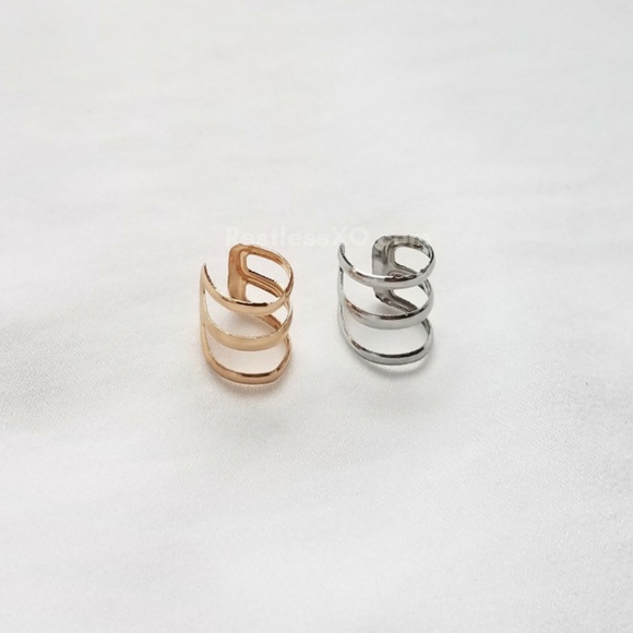 🔥 Gold Triple Ear Cuff - Picture 2 of 2